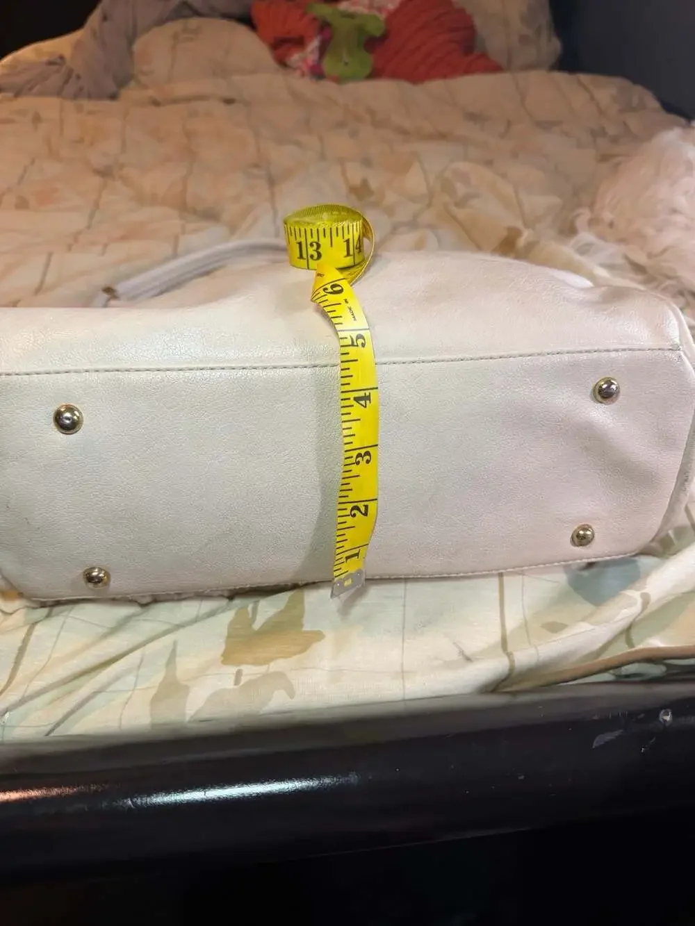 Urban Expressions Finley Hobo Bag in Cream Vegan Leather